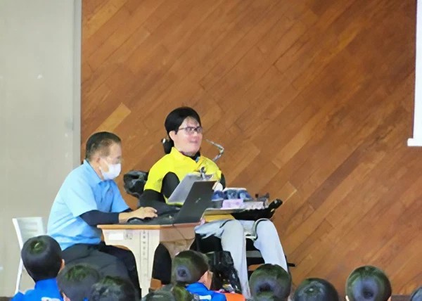 浜松市内の中学校で講話